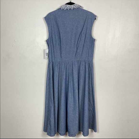 Pendleton - Sleeveless Chambray Fit and Flare Eyelet Detail June Shirt Dress - Picture 3 of 7